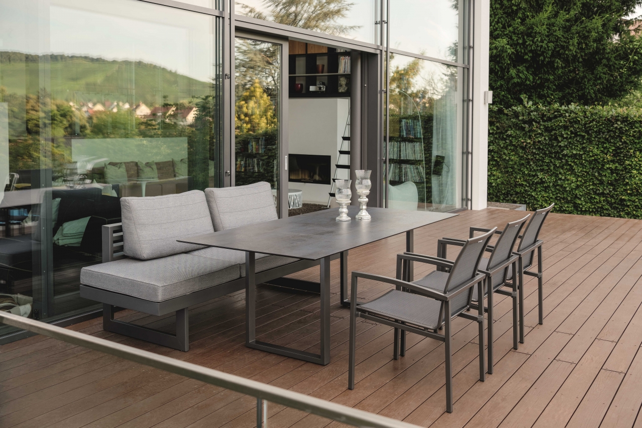 Wetterfeste Outdoor Bank von Stern Outdoor Living